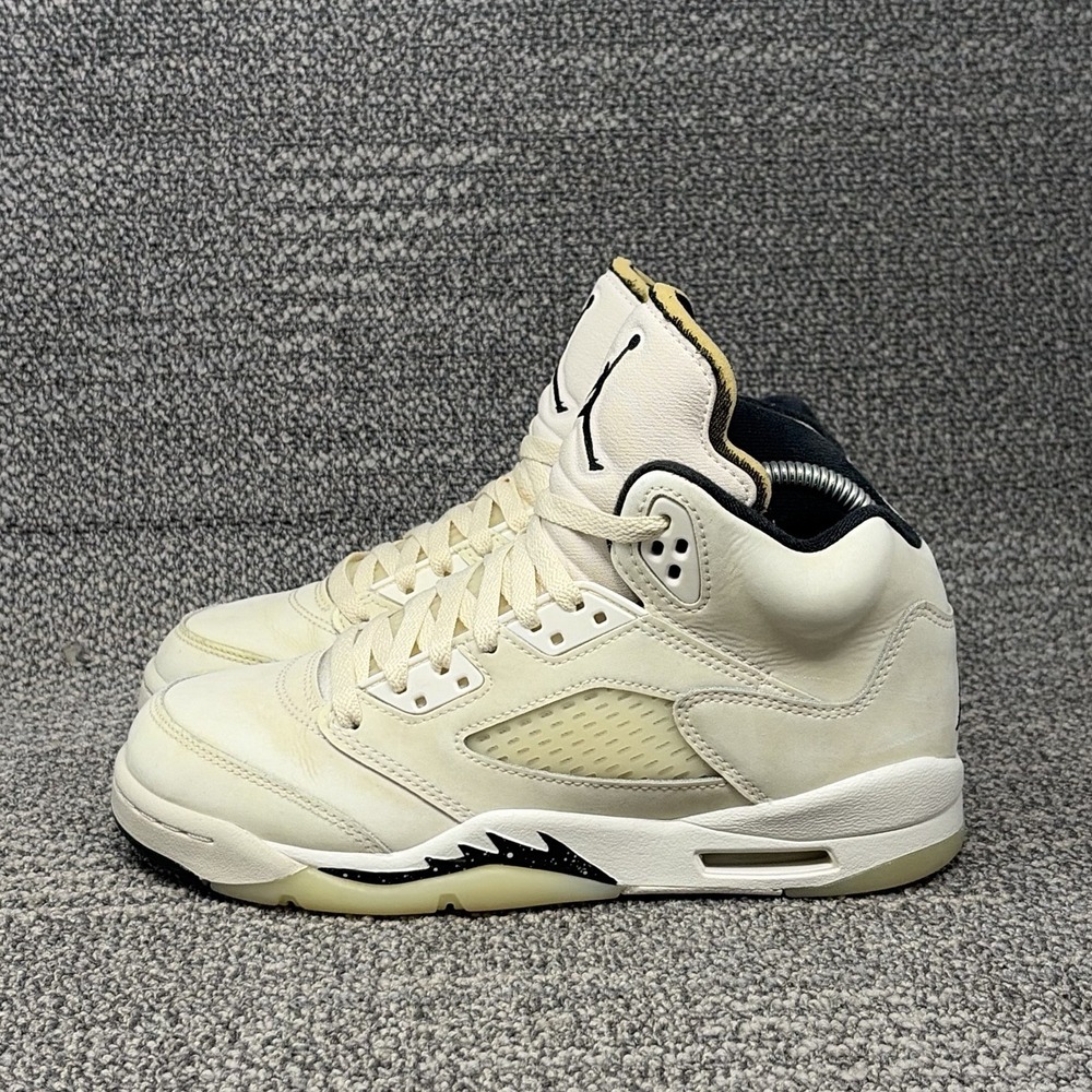 Nike Air Jordan 5 Retro SE GS Sail Coconut Milk GS Size 6Y Womens 7.5 FQ3682-100